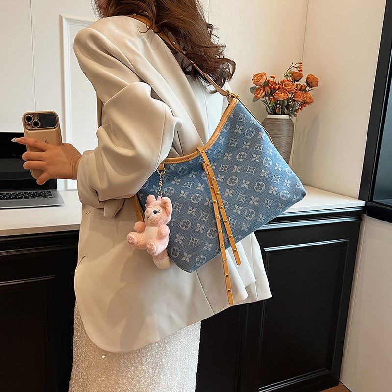 【小物】大容量ショルダーバッグF7784