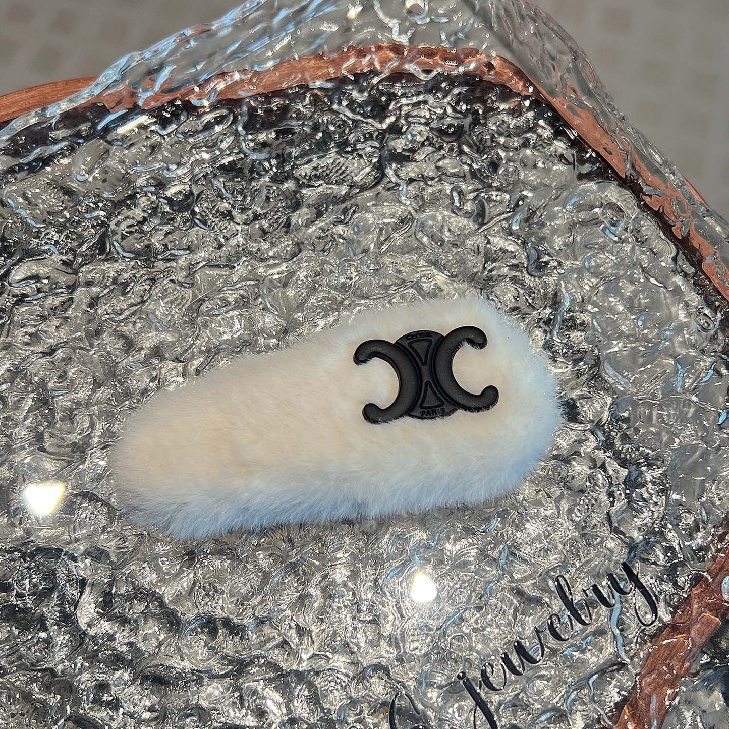 【小物】ふわふわヘアクリップアクセサリーF8385