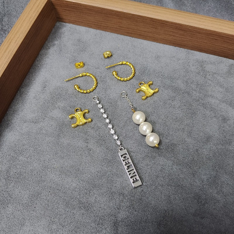 【小物】英字柄ピアスアクセサリーF8406