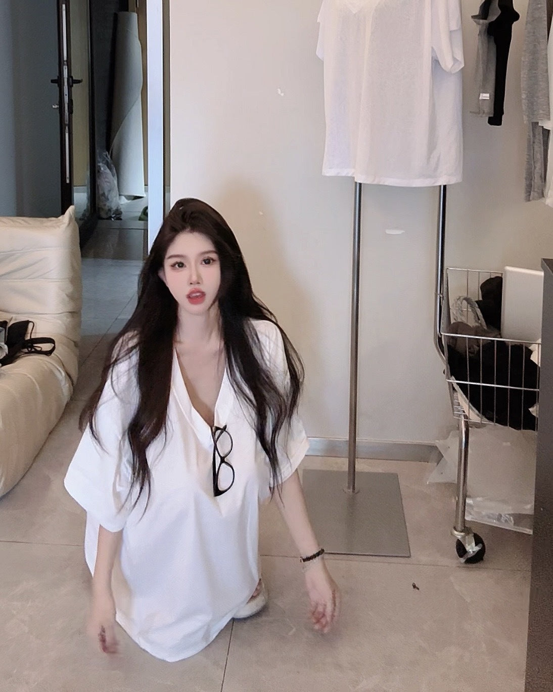 【tops】Vネック半袖TシャツF7880