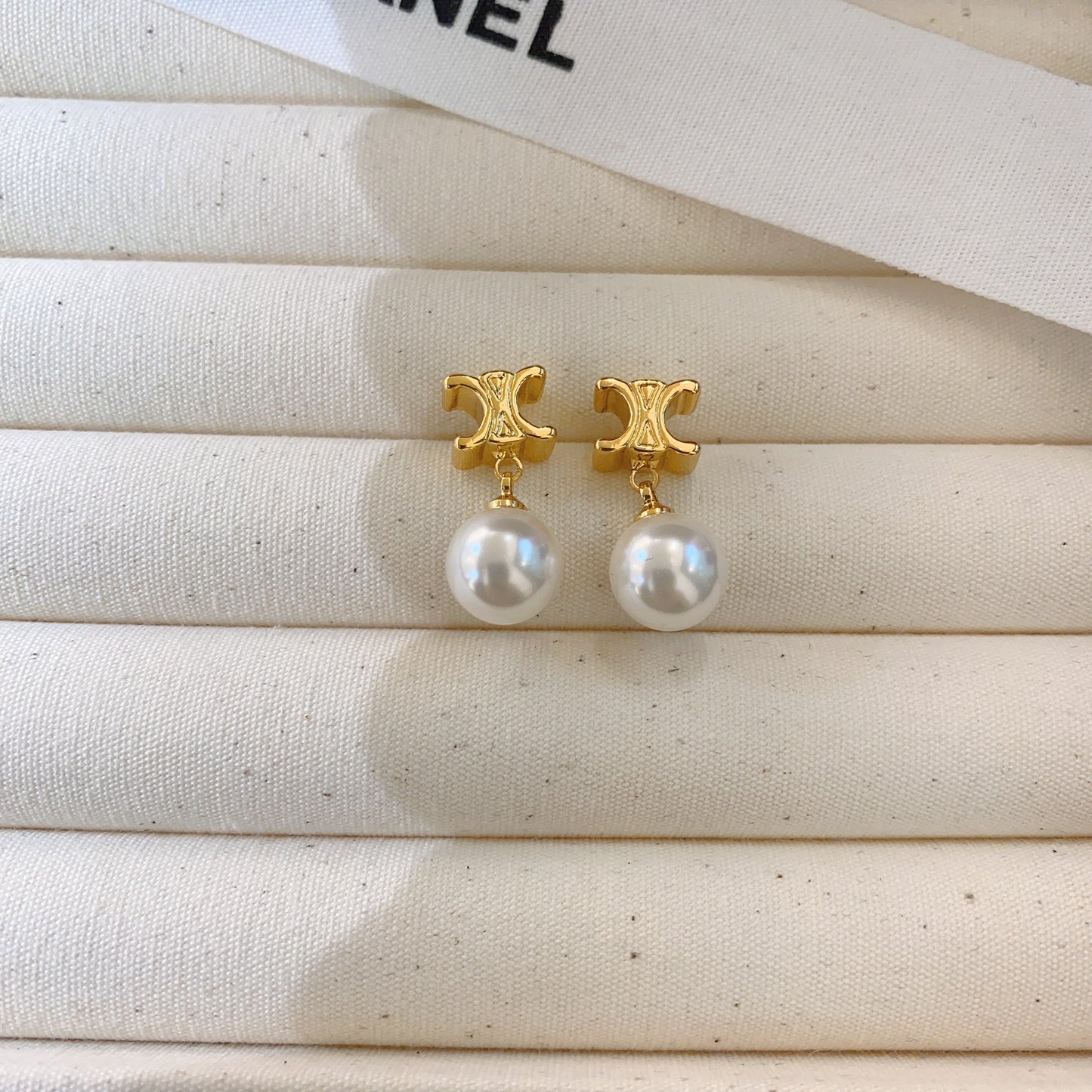 【小物】英字柄ピアスアクセサリーF8059