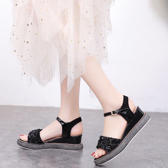【shoes】履きやすいキラキラキレー目サンダルF0014