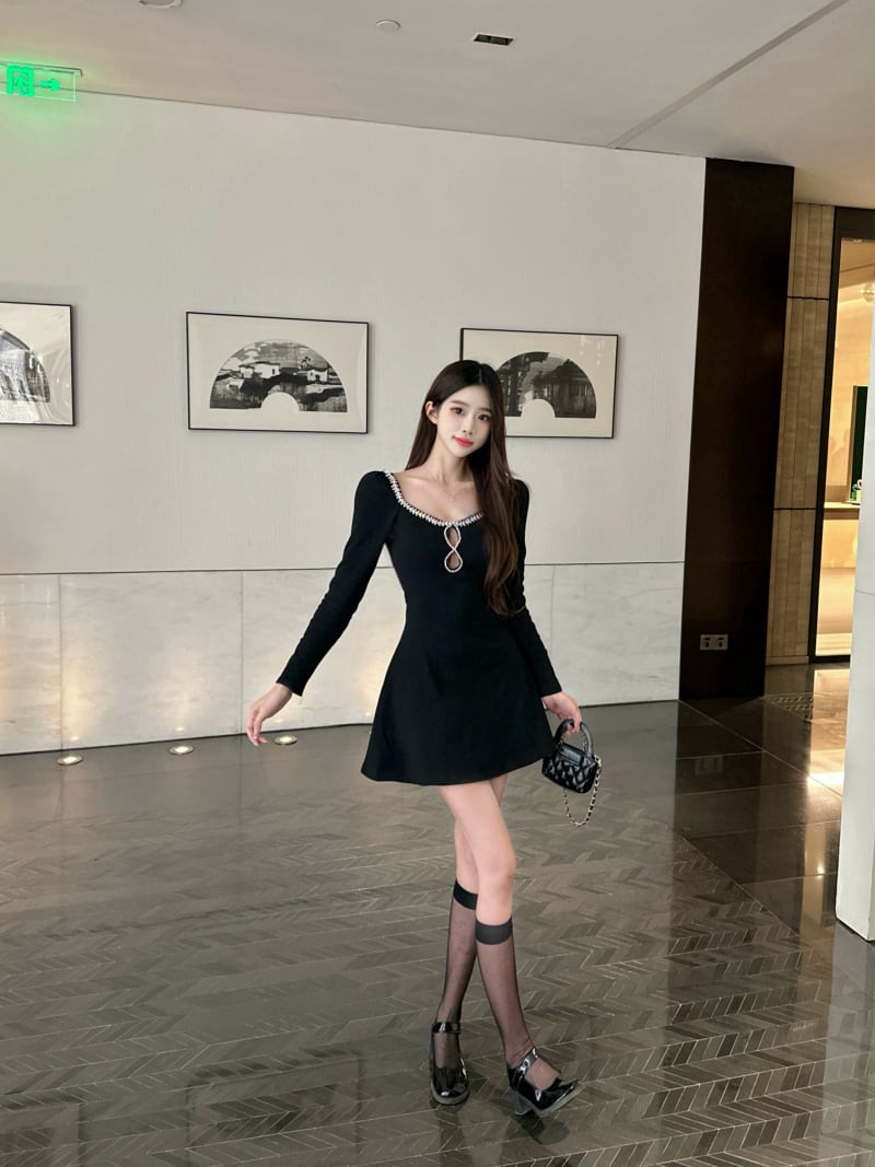 【dress】ビジューデートワンピース M28419
