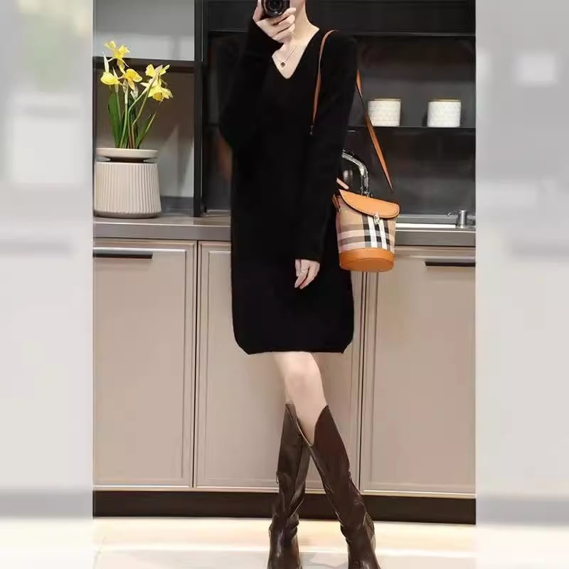 【dress】Vネックニットワンピース M25913