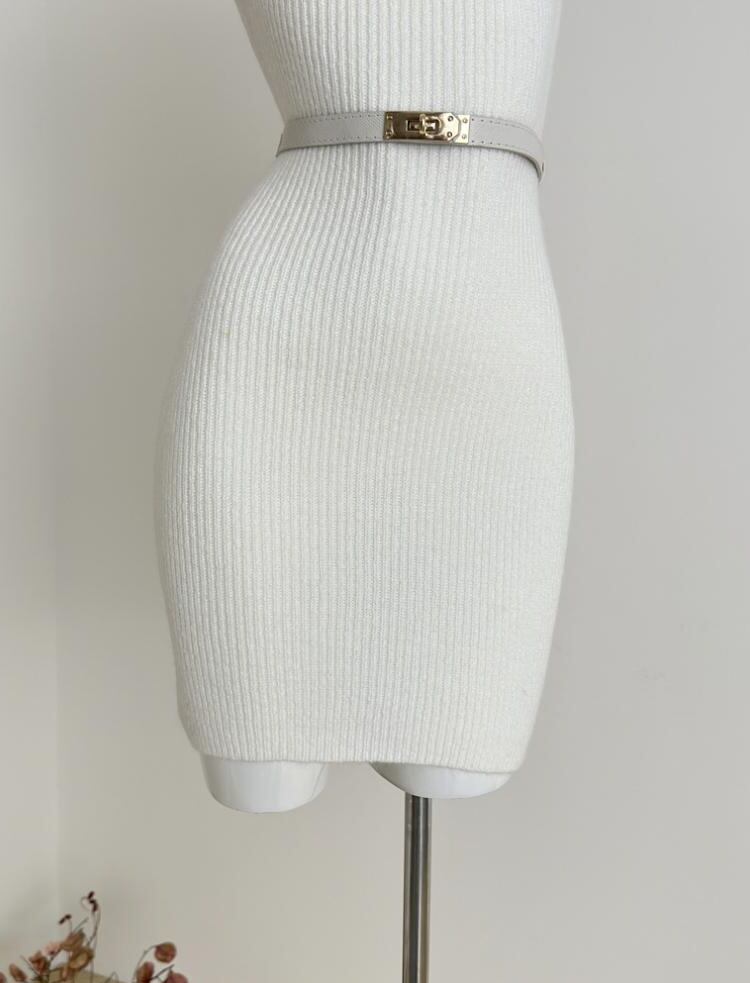 【dress】ベルト付きハイネックノースリーブニットワンピース Q7640