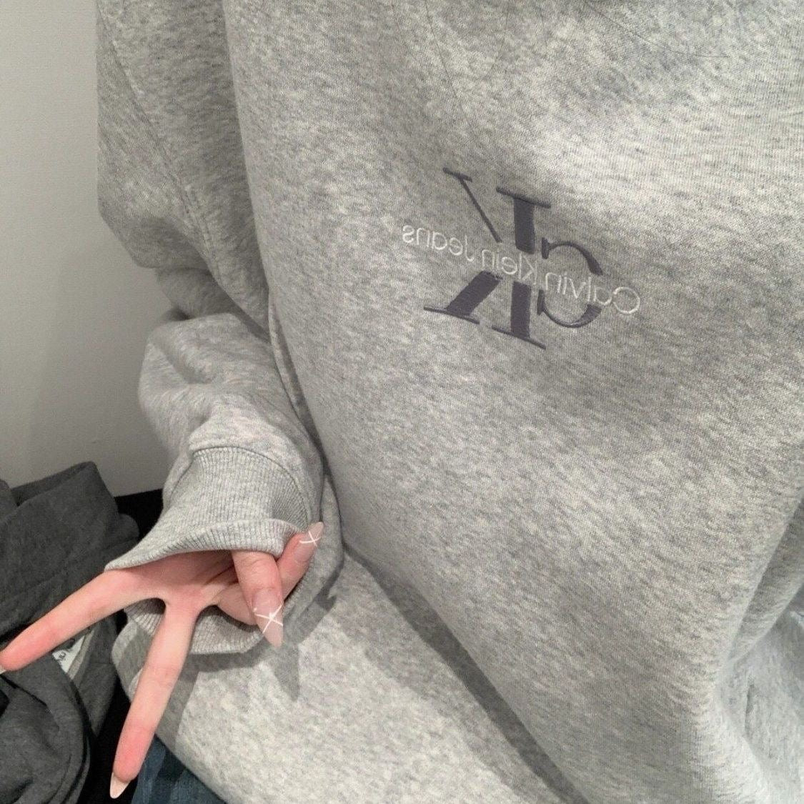 【tops】フード付き長袖パーカーF8111