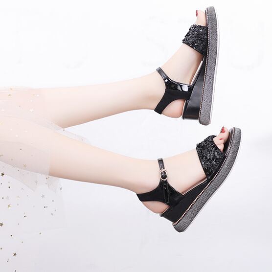 【shoes】履きやすいキラキラキレー目サンダルF0014
