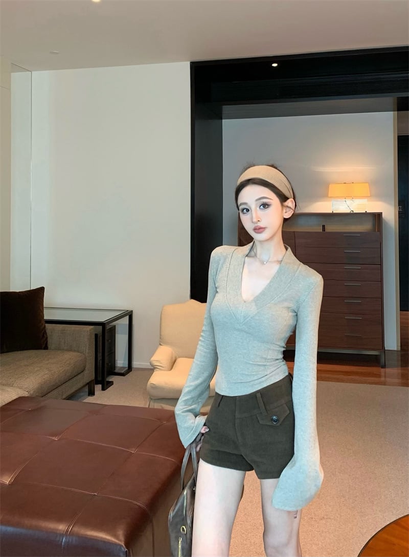 【tops】Vネック長袖Tシャツ M27944