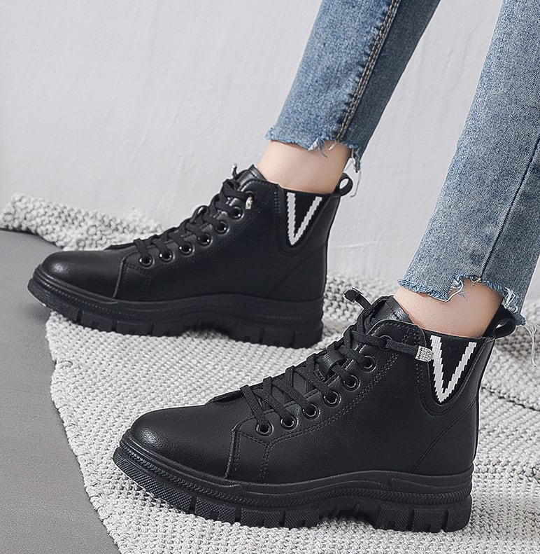 【shoes】店長推薦秋新作2色ラウンドトゥ履きやすい合わせやすい美脚ショートブーツF0954