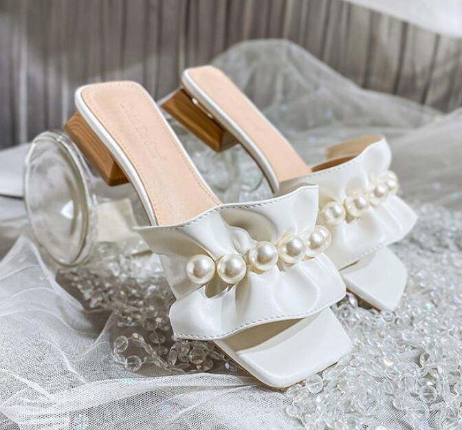 【shoes】美人度アップ3色スクエアトゥ履きやすい合わせやすいビーズ飾りスリッパサンダルF2754