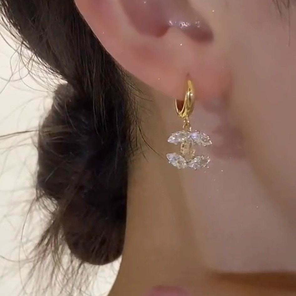 【小物】キラキラピアスアクセサリーF7640