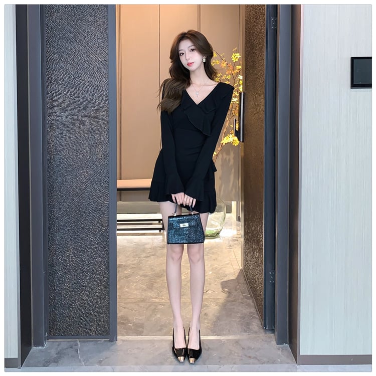 【dress】Vネックワンピース M25324