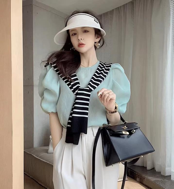 【tops】4色半袖パフ袖ブラウスF7517