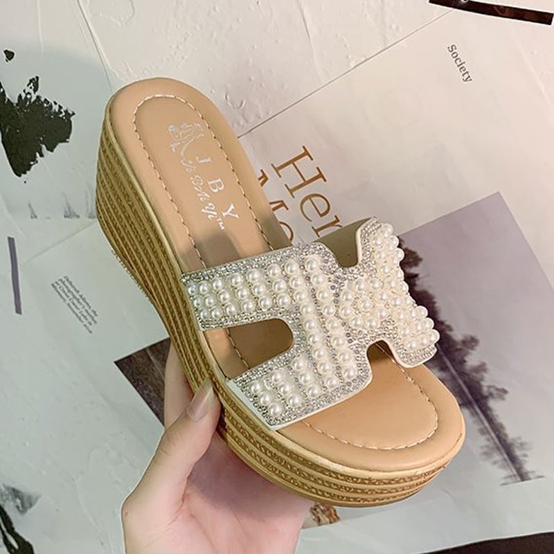 【Shoes】パール付き厚底サンダル Q8432