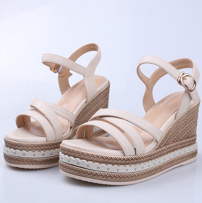 【shoes】2色ウェッジヒール履きやすい合わせやすいオープントゥサンダルF5100