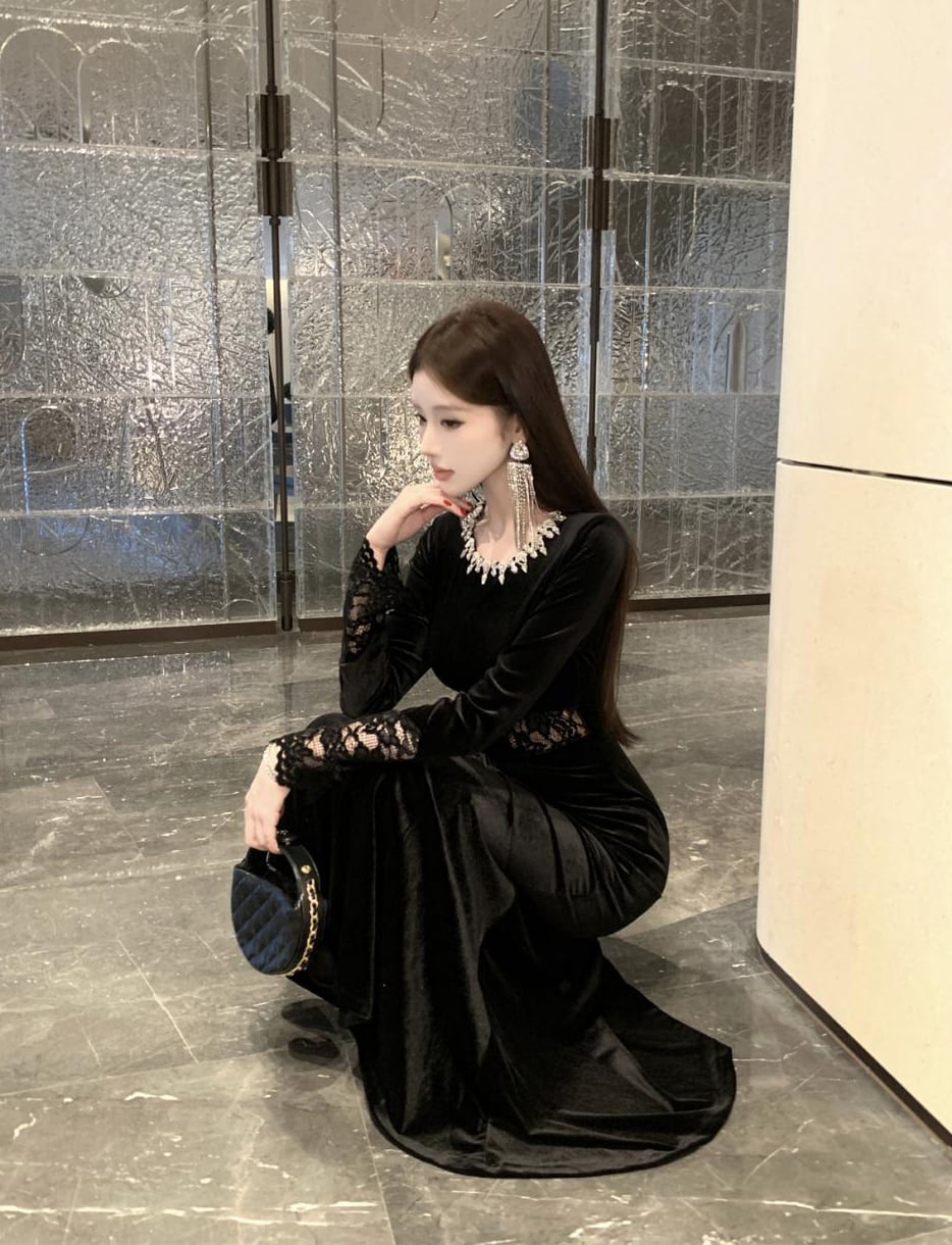【dress】スパンコール付きレースドッキングベルベットワンピース Q7424