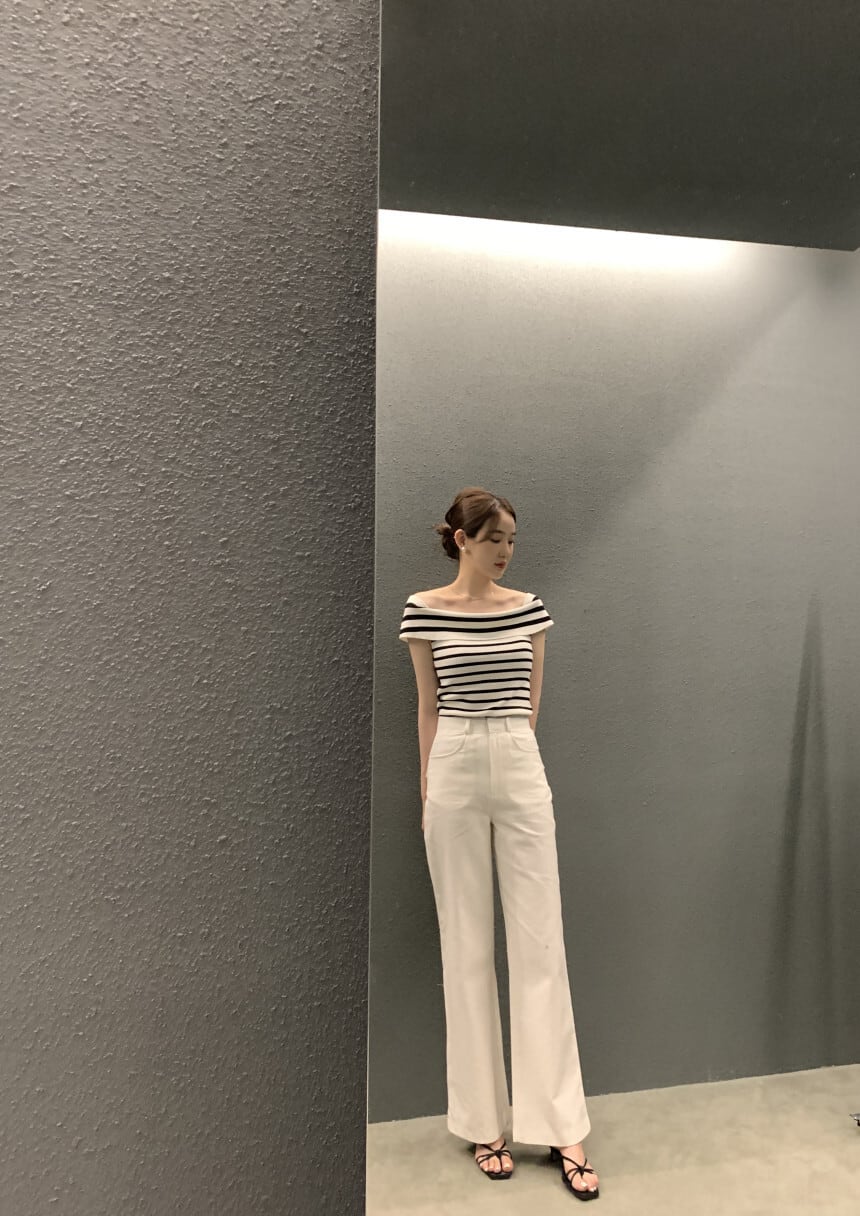 【tops】韓流スタイルchic〜気質満点体型カバーセクシー肩見せトップス着痩せニット G14899