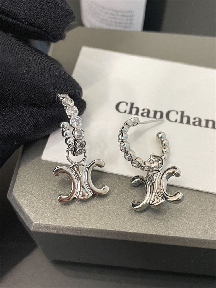 【小物】2色キラキラピアスアクセサリーF7800