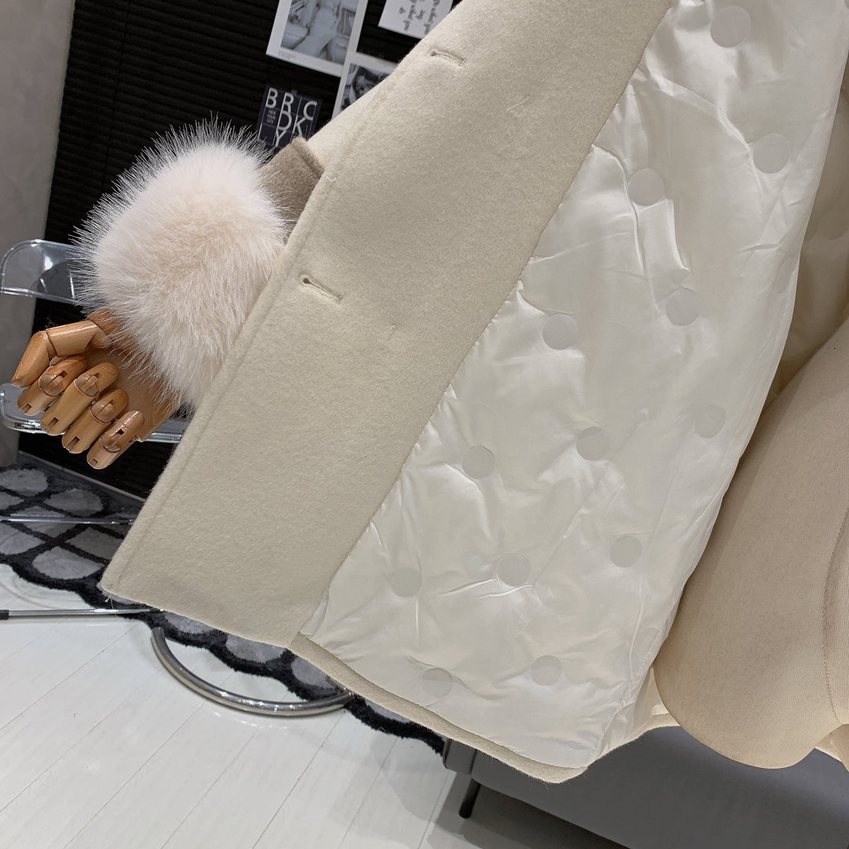 【outer】ファーダブルボタンコート M27635