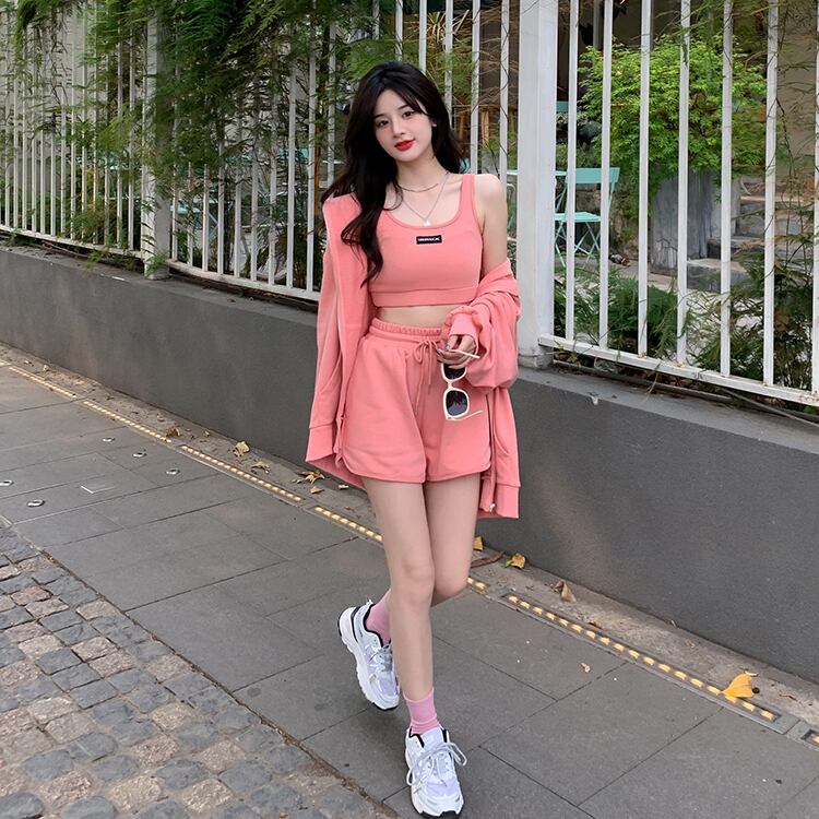 【set】人気を獲得?カジュアル気質満点アウター+キャミソール+ショートパンツ3点セット G13531