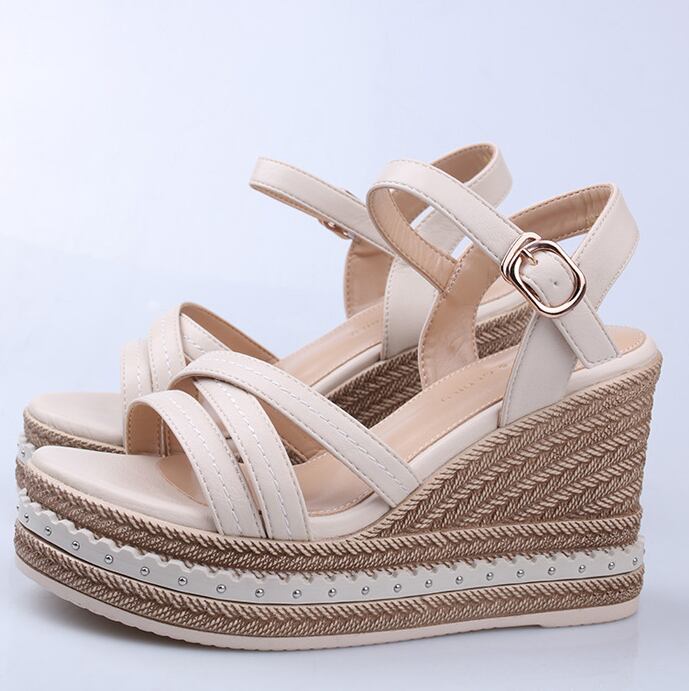 【shoes】2色ウェッジヒール履きやすい合わせやすいオープントゥサンダルF5100