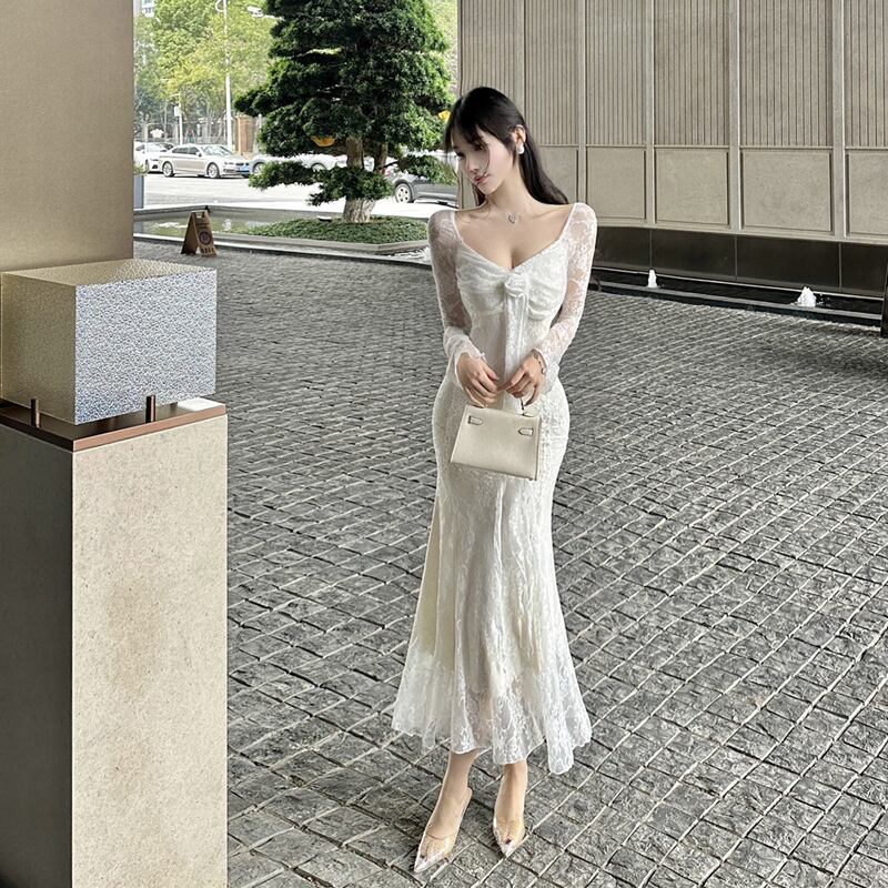 【dress】Vネックレースワンピース Q7512