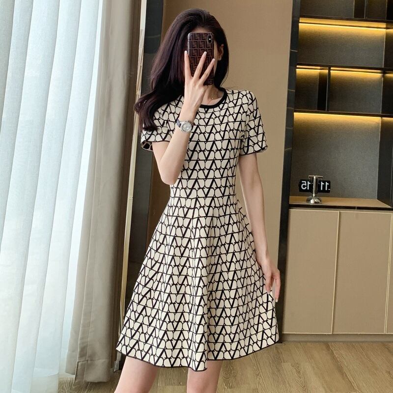 【dress】好感度満載！ラウンドネック半袖プリント配色AラインワンピースF5600