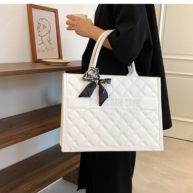 【小物】女性大人気 ファッションシンプル2021新作大容量無地ハンドバッグ G1891