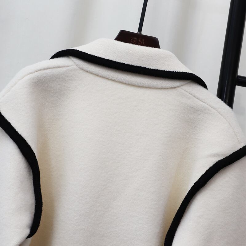 【outer】Vネックショートコート　M27779