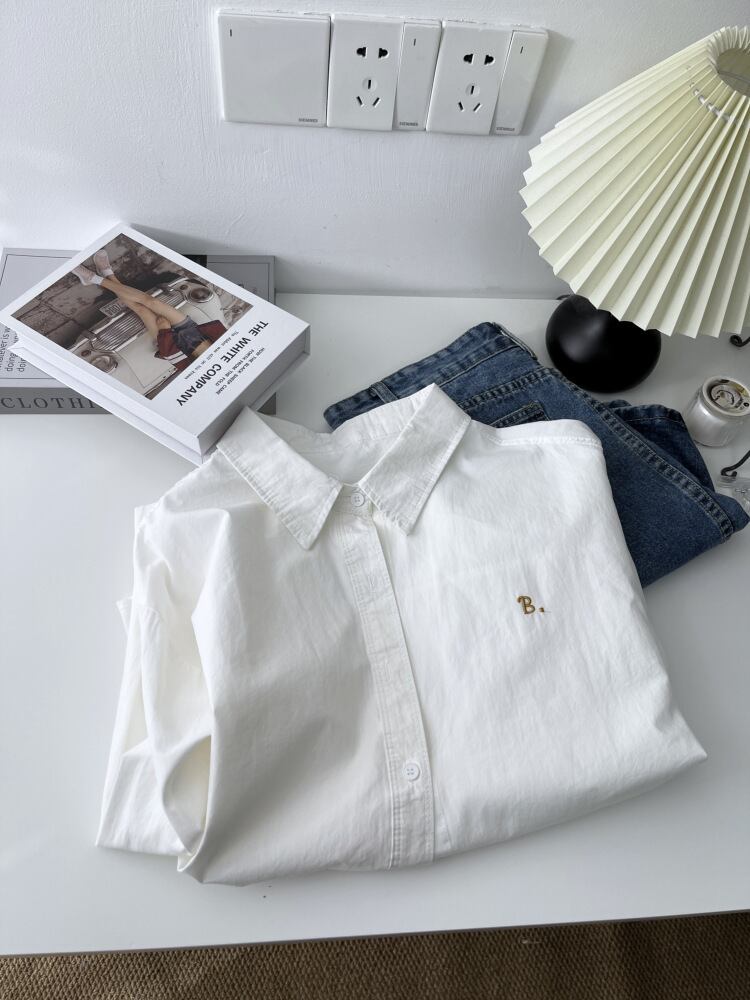 【tops】POLOネック刺繍シャツ　M29906