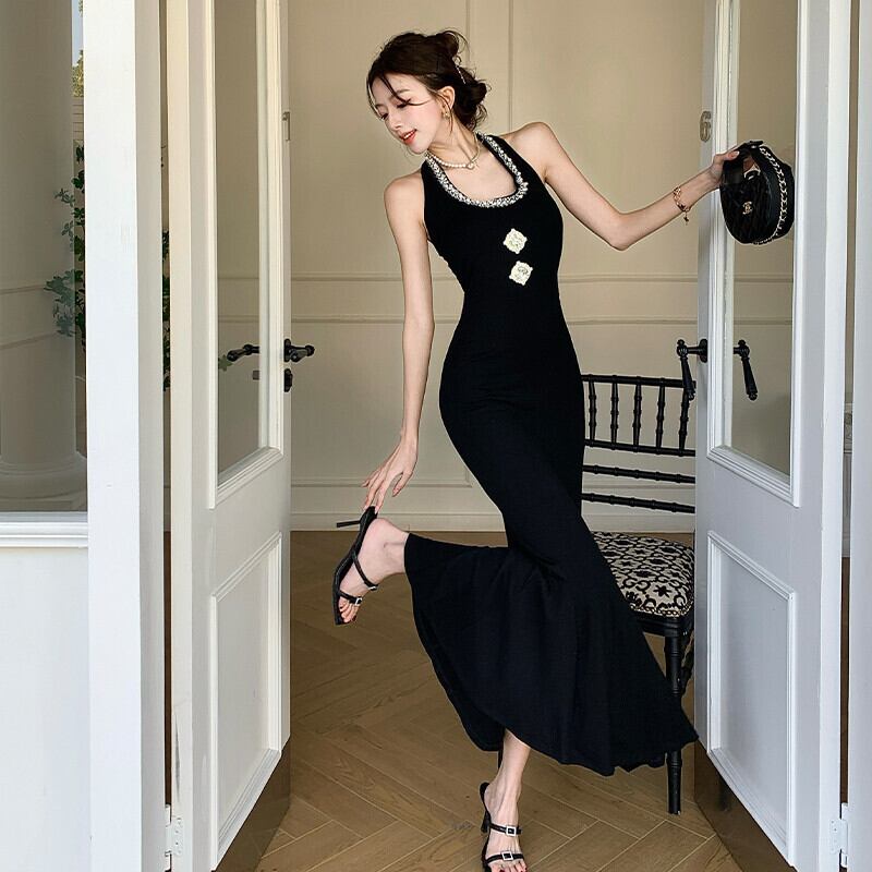 【dress】ビジューホルターネックワンピース　M29726
