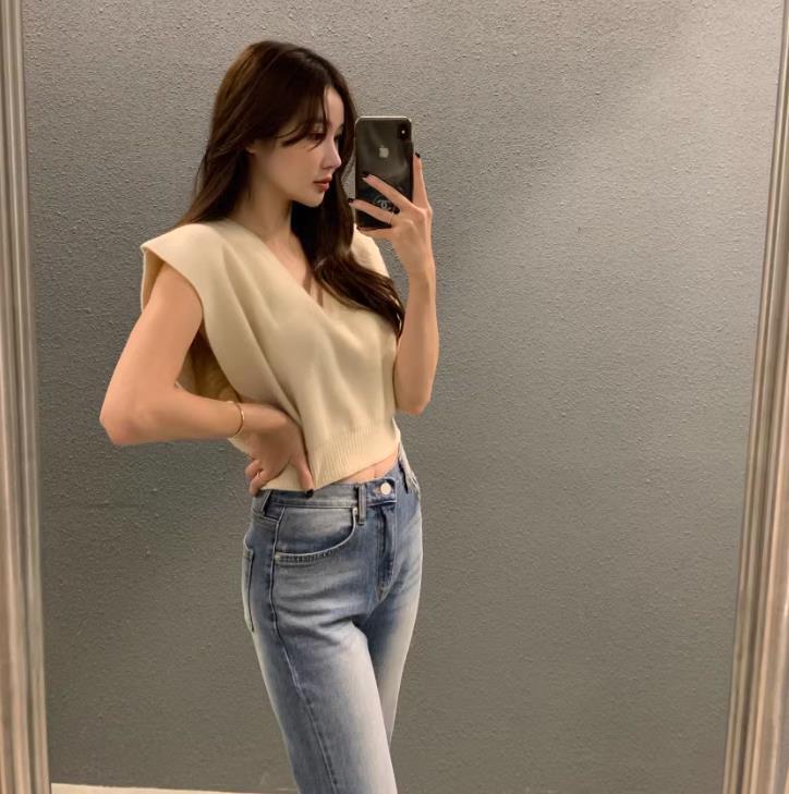 【tops】4色VネックニットベストF7425