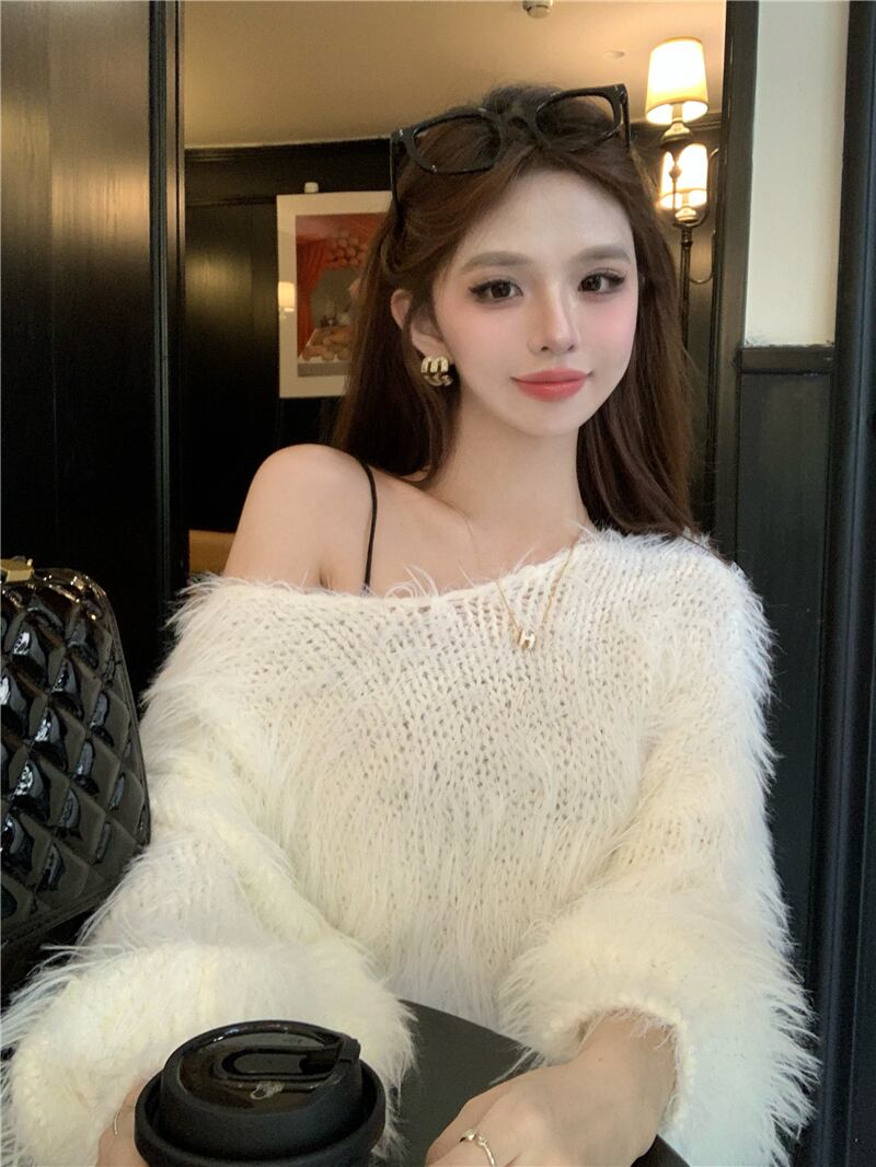 【tops】シャギーオフショルダーニットセーター　M28660