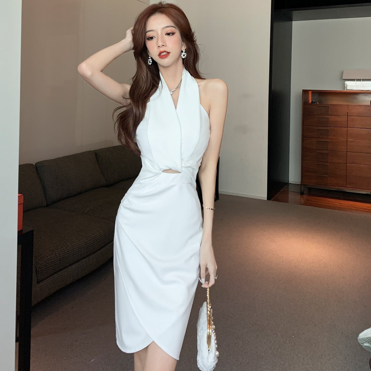 【dress】エレガント気質満点セクシーVネック高級感バックで綺麗ホルターネックワンピース G12797