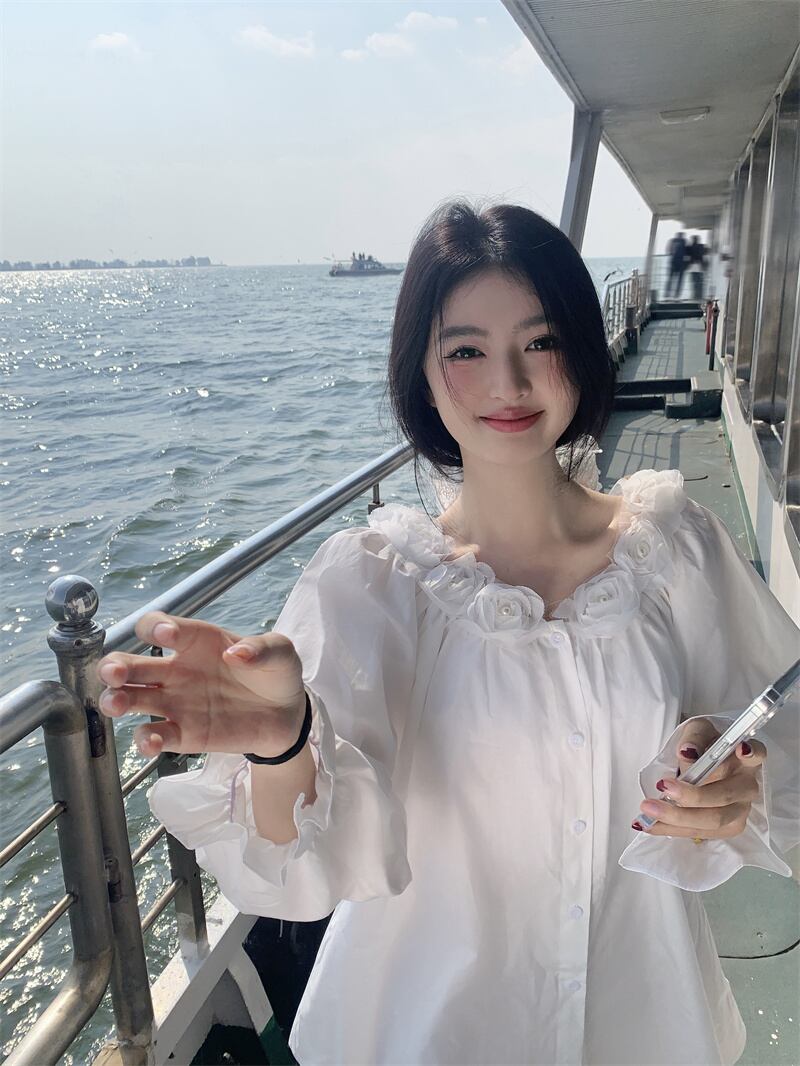 【tops】立体フラワーシャツブラウス　M29823