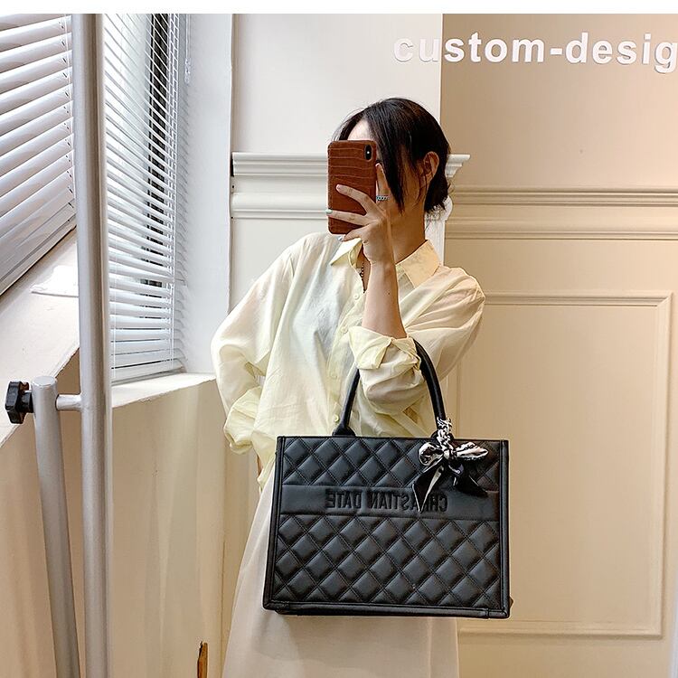 【小物】女性大人気 ファッションシンプル2021新作大容量無地ハンドバッグ G1891