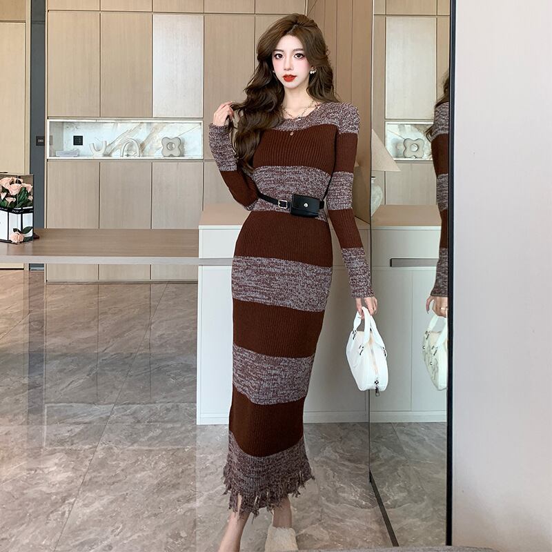 【dress】ボーダー柄ニットワンピース　M18572