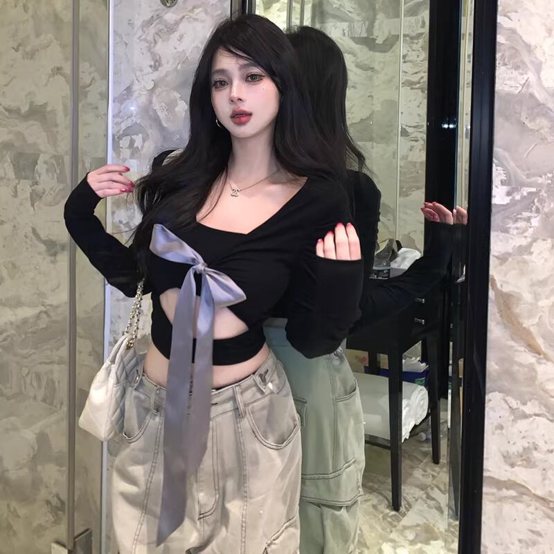 【tops】ビッグリボン付きフロントカットトップス Q8136