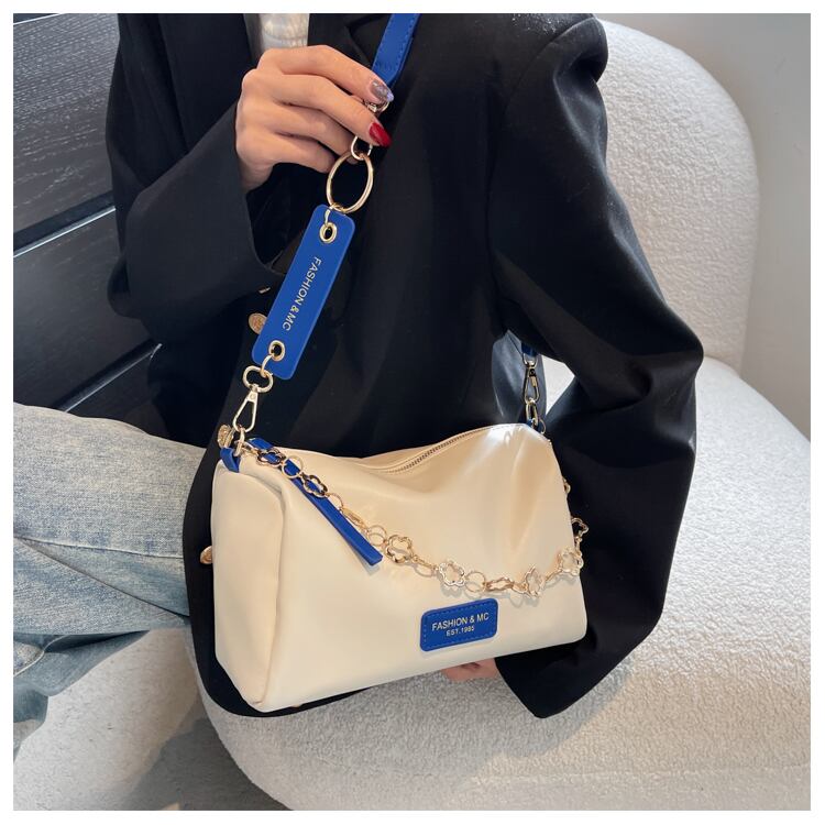 【小物】ファッション 高級感シンプル合わせやすい高品質オシャレ肩掛け斜め掛けG5360