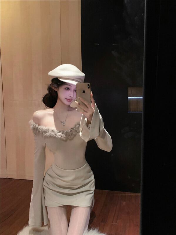 【tops】ファー付きオフショルダートップス　M28900