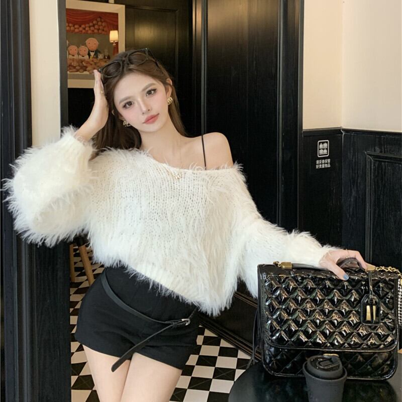 【tops】シャギーオフショルダーニットセーター　M28660