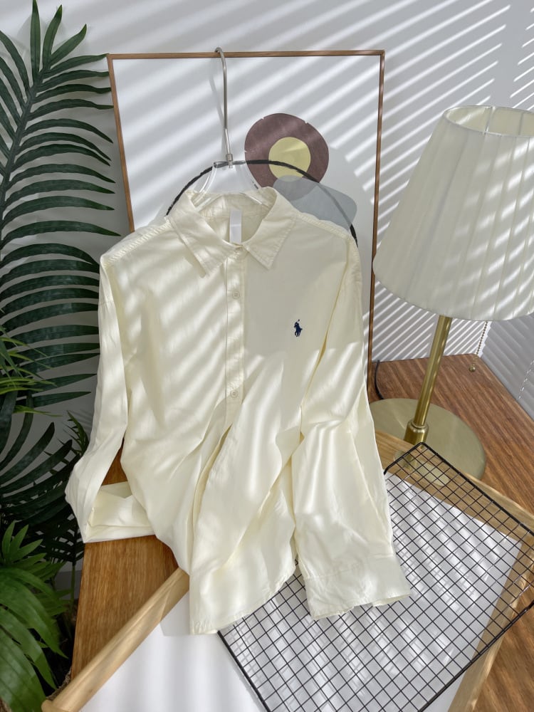 【tops】刺繍シャツトップス　M24553