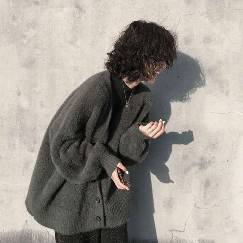 【outer】Vネックシャギーニットカーデ　M26229