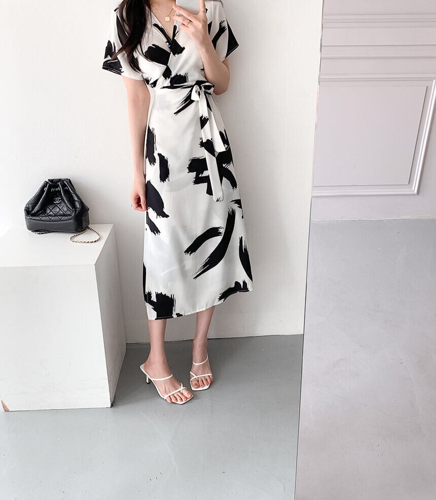 【dress】韓国風好感度UP!気質満点レトロVネックドローストリング着痩せワンピースF0034