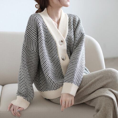 【outer】Vネックニットカーデ　M27225