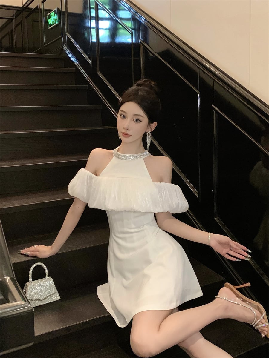【dress】ビジューオフショルダーワンピース　M24300