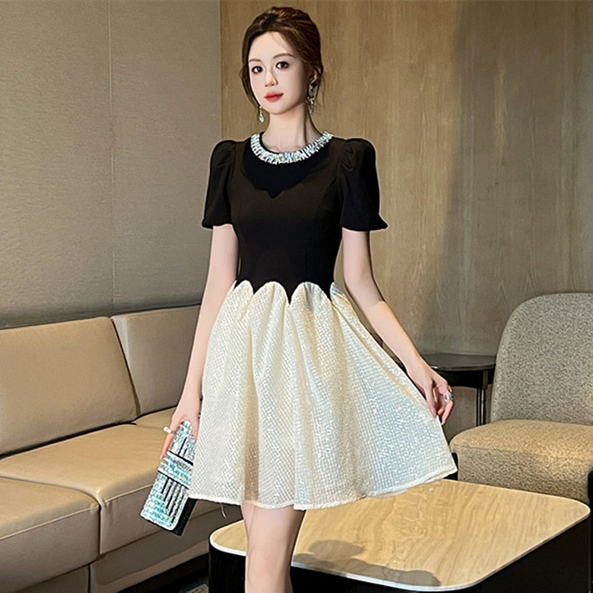 【dress】ドッキングビジュー付きデートワンピース　N2669