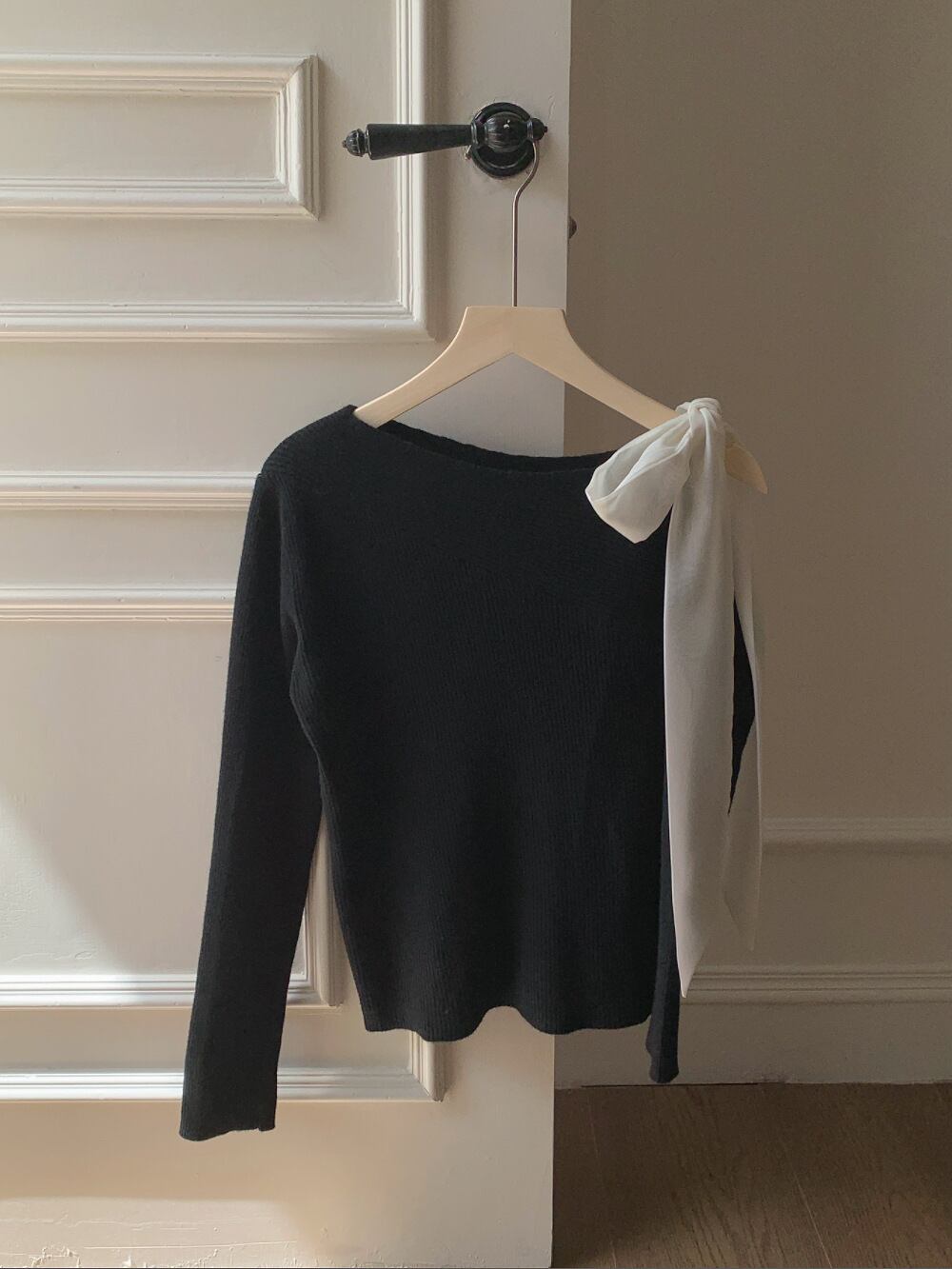 【tops】オフショルダーニットトップス　M26974