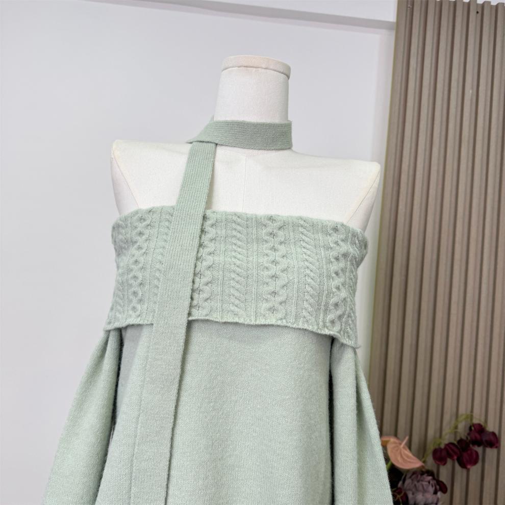 【tops】オフショルダーニットセーター　M28944