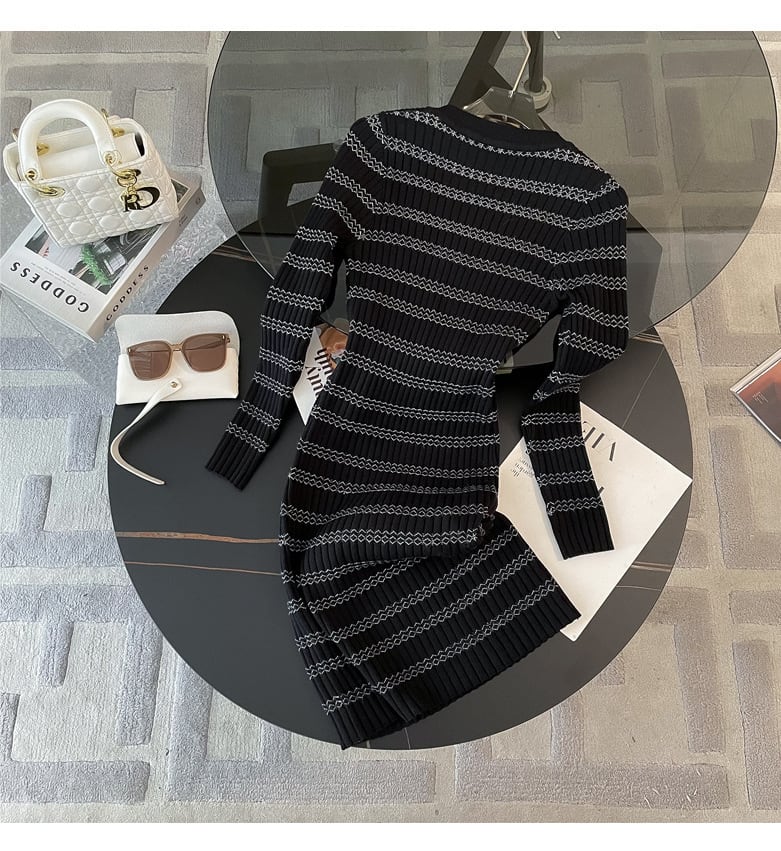 【dress】ボーダー柄ニットワンピース　M25370